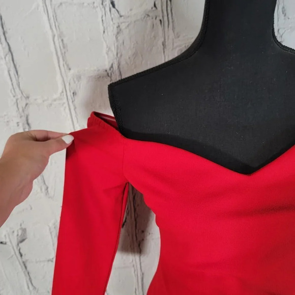 LULUS Dress Womens Medium Baby Be Mine Red Off Shoulder Bodycon Mini Cocktail - Picture 4 of 14